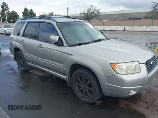 2007 Subaru Forester X w/Premium Pkg with VIN JF1SG65667H741033, listed as a IAAI auction lot 41920789 with 204,150 mi miles. Bid and sale history available at carsss.com. Image 1.