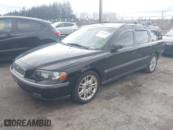 2004 Volvo V70 with VIN YV1SW59V342406457, listed as a IAAI auction lot 41806985 with 154,373 mi miles. Bid and sale history available at carsss.com. Image 2.