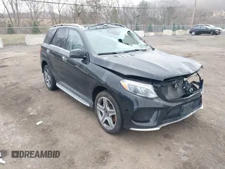 2017 Mercedes-Benz M 400 z VIN 4JGDA5GB7HA880652, wystawiony jako IAAI lot #41785173 z przebiegiem 96 154 mil mil oraz . Historia ofert i sprzedaży dostępna na DreamBid. Obrazek 1.