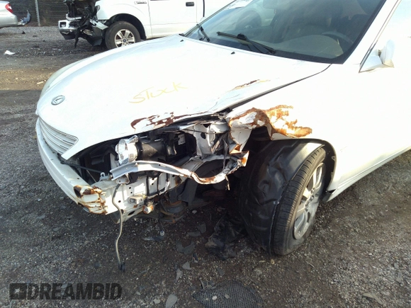 2004 Lexus ES 350 with VIN JTHBA30G045012998, listed as a IAAI auction lot 35739250 with Not Provided miles and . Bid and sale history available at DreamBid. Image 6.