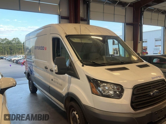 2018 Ford Transit z VIN 1FTBW2CG5JKB49814, wystawiony jako IAAI lot #42792323 z przebiegiem 222 044 mil mil oraz . Historia ofert i sprzedaży dostępna na DreamBid. Obrazek 11.
