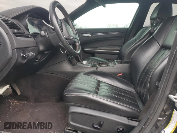 2015 Chrysler 300 S with VIN 2C3CCABG1FH921334, listed as a Copart auction lot 46820525 with 189,656 mi miles and Salvage Title. Bid and sale history available at DreamBid. Image 7.