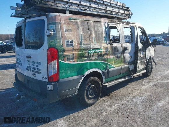 2015 Ford Transit Cargo с VIN 1FTNR1ZM0FKB02841, выставлен на аукционе IAAI как лот 41411200 с пробегом Не указан миль и . История ставок и продаж доступна на DreamBid. Изображение 4.