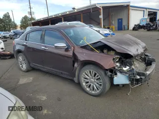 2013 Chrysler 200 Limited with VIN 1C3CCBCG4DN507313, listed as a Copart auction lot 50978835 with 97,540 mi miles and Salvage Title. Bid and sale history available at DreamBid. Image 4.