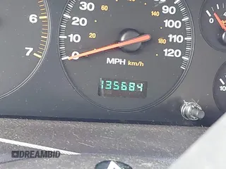2000 Jeep Grand Cherokee Limited with VIN 1J4GW58N4YC423095, listed as a IAAI auction lot 42275933 with 135,684 mi miles and . Bid and sale history available at DreamBid. Image 16.