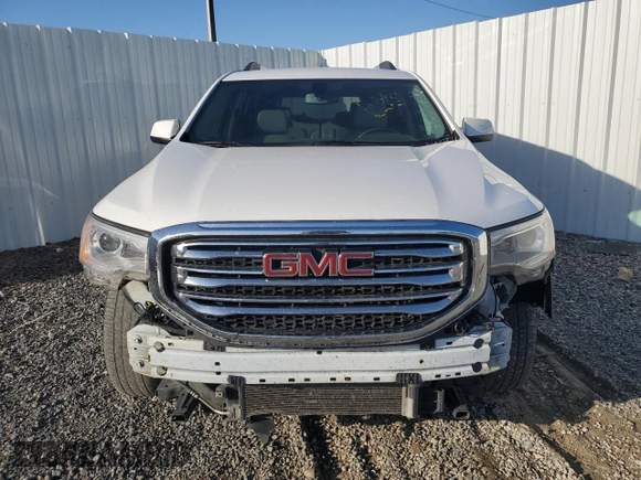 2019 GMC Acadia SLT z VIN 1GKKNMLS7KZ268786, wystawiony jako Copart lot #49250765 z przebiegiem 137 100 mil mil oraz Czysty tytuł • Clean title. Historia ofert i sprzedaży dostępna na DreamBid. Obrazek 5.