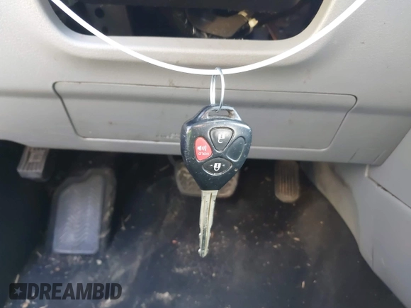 2013 Toyota 4Runner SR5 with VIN JTEZU5JR2D5048688, listed as a IAAI auction lot 41836819 with 163,853 mi miles and . Bid and sale history available at DreamBid. Image 11.