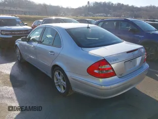 2006 Mercedes-Benz E-Class 3.5L with VIN WDBUF56J66A828486, listed as a IAAI auction lot 41768251 with 277,297 mi miles. Bid and sale history available at carsss.com. Image 3.