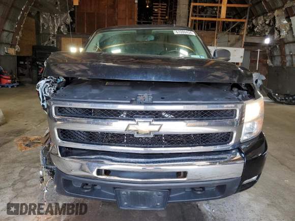 2011 Chevrolet Silverado 1500 LT with VIN 1GCNKSE0XBZ191140, listed as a Copart auction lot 67280434 with 105,235 mi miles and Salvage Title. Bid and sale history available at DreamBid. Image 5.