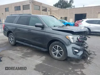 2019 Ford Expedition Max XLT z VIN 1FMJK1HT6KEA38286, wystawiony jako IAAI lot #42098164 z przebiegiem 74 417 mil mil oraz . Historia ofert i sprzedaży dostępna na DreamBid. Obrazek 1.