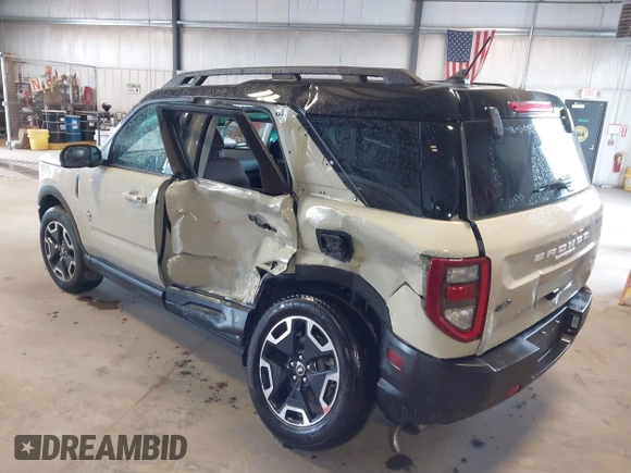 2024 Ford Bronco Sport Outer Banks with VIN 3FMCR9C69RRF55495, listed as a IAAI auction lot 42116001 with 2,834 mi miles and . Bid and sale history available at DreamBid. Image 3.