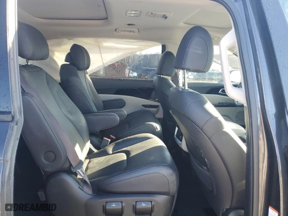 2023 Kia Carnival SX Prestige with VIN KNDNE5H35P6194373, listed as a Copart auction lot 80249694 with 43,721 mi miles and Salvage Title. Bid and sale history available at carsss.com. Image 11.
