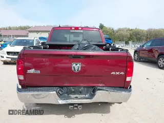 2017 Ram 1500 Big Horn z VIN 1C6RR7LG3HS641326, wystawiony jako IAAI lot #42213299 z przebiegiem 117 824 mil mil oraz . Historia ofert i sprzedaży dostępna na DreamBid. Obrazek 16.