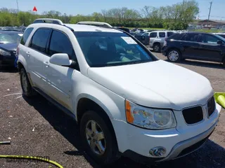 2009 Pontiac Torrent with VIN 2CKDL33F796253176, listed as a IAAI auction lot 42050914 with 290,933 mi miles. Bid and sale history available at carsss.com. Image 1.