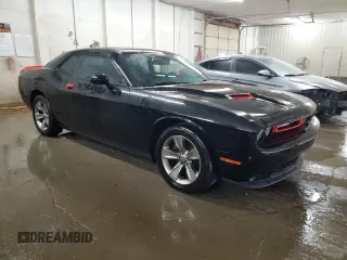 2017 Dodge Challenger SXT z VIN 2C3CDZAG7HH658606, wystawiony jako Copart lot #52131045 z przebiegiem 100 223 mil mil oraz Szkoda całkowita • Salvage title. Historia ofert i sprzedaży dostępna na DreamBid. Obrazek 4.