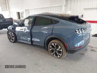 2024 Ford Mustang Mach-E Select с VIN 3FMTK1R47RMA27687, выставлен на аукционе IAAI как лот 42327040 с пробегом 6 811 миль миль и . История ставок и продаж доступна на DreamBid. Изображение 3.