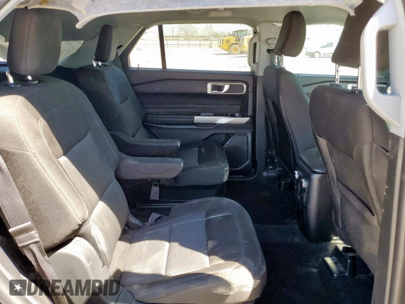 2022 Ford Explorer XLT z VIN 1FMSK7DH3NGA83915, wystawiony jako Copart lot #50222075 z przebiegiem 71 265 mil mil oraz Szkoda całkowita • Salvage title. Historia ofert i sprzedaży dostępna na DreamBid. Obrazek 12.