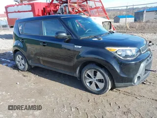 2015 Kia Soul with VIN KNDJN2A25F7235026, listed as a IAAI auction lot 41704315 with 99,444 mi miles. Bid and sale history available at carsss.com. Image 1.