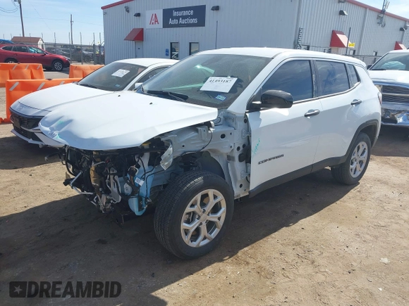 2024 Jeep Compass Sport with VIN 3C4NJDAN8RT170417, listed as a IAAI auction lot 41493187 with 4,393 mi miles. Bid and sale history available at carsss.com. Image 18.