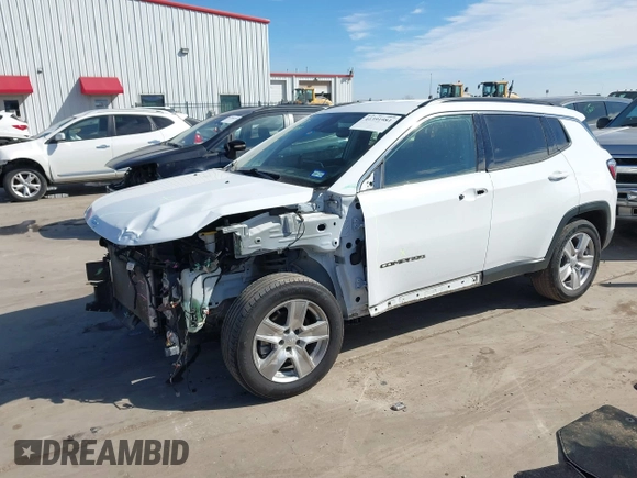 2022 Jeep Compass Latitude with VIN 3C4NJCBB8NT137684, listed as a IAAI auction lot 41391981 with 51,255 mi miles and . Bid and sale history available at carsss.com. Image 18.