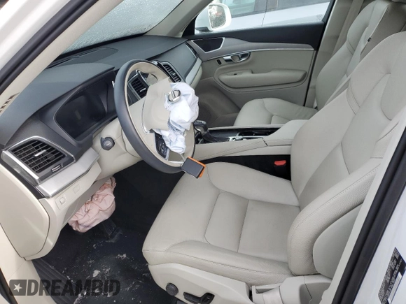 2022 Volvo XC90 Momentum with VIN YV4102PK9N1860873, listed as a Copart auction lot 75567144 with 13,675 mi miles and Salvage Title. Bid and sale history available at carsss.com. Image 7.