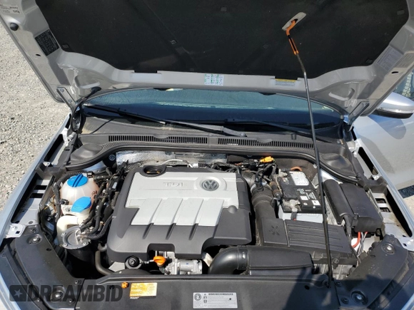 2011 Volkswagen Jetta TDI with VIN 3VWLL7AJ4BM131059, listed as a Copart auction lot 54003815 with 62,701 mi miles and Salvage title. Bid and sale history available at DreamBid. Image 11.