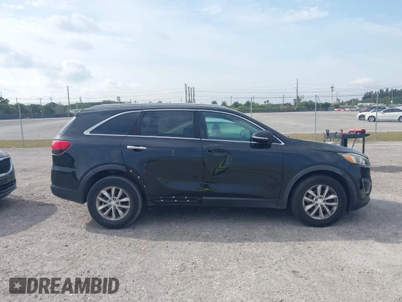 2016 Kia Sorento LX with VIN 5XYPG4A36GG086896, listed as a IAAI auction lot 41862568 with 75,277 mi miles. Bid and sale history available at carsss.com. Image 14.