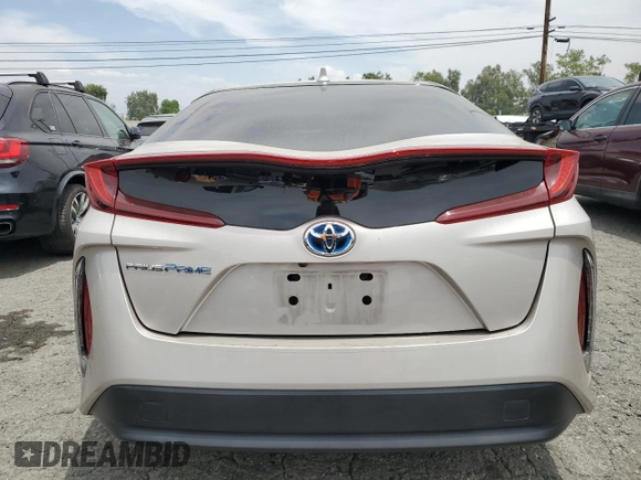 2020 Toyota Prius LE z VIN JTDKARFP6L3129457, wystawiony jako Copart lot #58416195 z przebiegiem 90 326 mil mil oraz Szkoda całkowita • Salvage title. Historia ofert i sprzedaży dostępna na DreamBid. Obrazek 6.