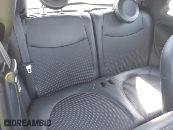 2014 FIAT 500e z VIN 3C3CFFGE8ET175918, wystawiony jako IAAI lot #42226000 z przebiegiem 31 656 mil mil oraz . Historia ofert i sprzedaży dostępna na DreamBid. Obrazek 8.