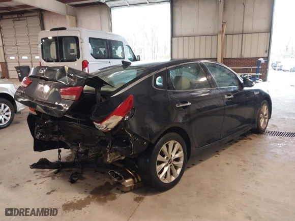 2018 Kia Optima EX with VIN 5XXGU4L30JG182878, listed as a IAAI auction lot 41733244 with 134,642 mi miles. Bid and sale history available at carsss.com. Image 4.