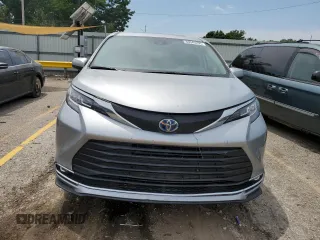 2023 Toyota Sienna XLE with VIN 5TDYRKEC6PS152430, listed as a Copart auction lot 60543295 with Not provided miles and Salvage title. Bid and sale history available at DreamBid. Image 5.