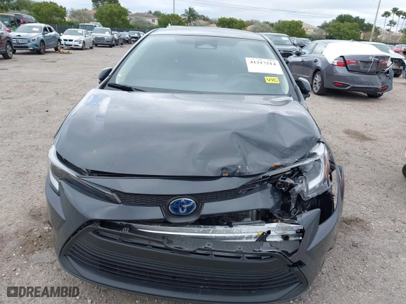 2024 Toyota Corolla Hybrid LE with VIN JTDBCMFE5R3040628, listed as a IAAI auction lot 41217514 with 41,927 mi miles. Bid and sale history available at carsss.com. Image 6.