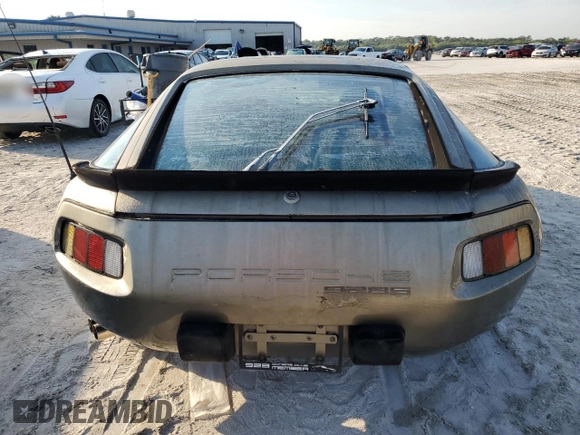 1984 Porsche 928 z VIN WP0JB0927ES862274, wystawiony jako Copart lot #75285934 z przebiegiem 97 509 mil mil oraz Czysty tytuł • Clean title. Historia ofert i sprzedaży dostępna na DreamBid. Obrazek 6.