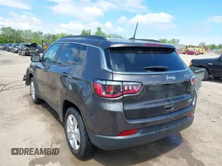 2022 Jeep Compass Latitude with VIN 3C4NJCBB5NT103444, listed as a IAAI auction lot 42237820 with 19,159 mi miles and . Bid and sale history available at DreamBid. Image 3.