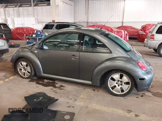 2002 Volkswagen New Beetle Coupe S with VIN 3VWFE21C72M440584, listed as a IAAI auction lot 41265752 with 190,102 mi miles. Bid and sale history available at carsss.com. Image 14.