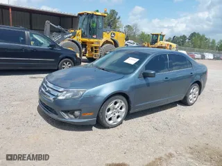 2011 Ford Fusion SE with VIN 3FAHP0HA6BR147038, listed as a IAAI auction lot 41960166 with 202,822 mi miles. Bid and sale history available at carsss.com. Image 2.