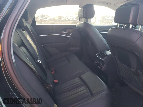 2021 Audi e-tron Sportback Premium Plus with VIN WA12AAGE9MB001276, listed as a Copart auction lot 47997464 with 35,672 mi miles and Salvage title. Bid and sale history available at DreamBid. Image 10.