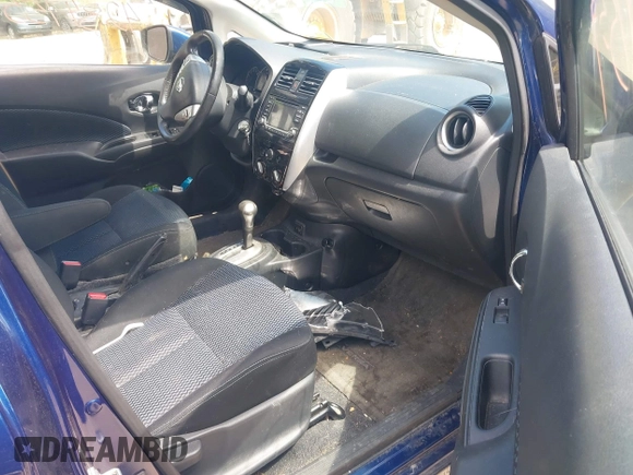 2017 Nissan Note SV z VIN 3N1CE2CP6HL369384, wystawiony jako IAAI lot #42347559 z przebiegiem 46 558 mil mil oraz . Historia ofert i sprzedaży dostępna na DreamBid. Obrazek 5.