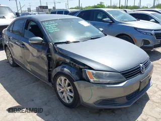 2012 Volkswagen Jetta SE с VIN 3VWDX7AJ1CM459162, выставлен на аукционе IAAI как лот 42014303 с пробегом 106 055 миль миль и . История ставок и продаж доступна на DreamBid. Изображение 1.