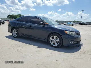 2014 Toyota Camry L with VIN 4T1BF1FK2EU420778, listed as a Copart auction lot 54070755 with 237,788 mi miles and Clean Title. Bid and sale history available at carsss.com. Image 4.