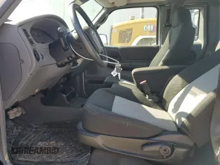 2009 Ford Ranger XLT z VIN 1FTZR45E99PA14864, wystawiony jako Copart lot #53185635 z przebiegiem 129 070 mil mil oraz Szkoda całkowita • Salvage title. Historia ofert i sprzedaży dostępna na DreamBid. Obrazek 7.