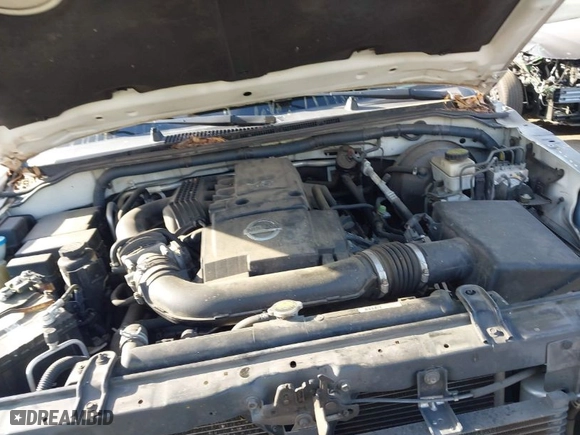 2011 Nissan Pathfinder Silver with VIN 5N1AR1NB2BC621053, listed as a IAAI auction lot 41911372 with 156,326 mi miles. Bid and sale history available at carsss.com. Image 10.