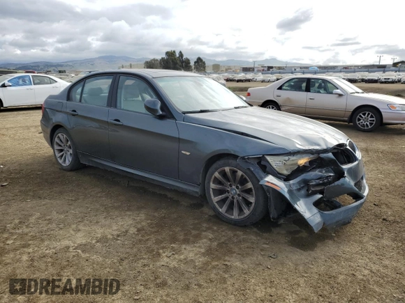 2011 BMW 3 Series 328i z VIN WBAPH5C52BA445975, wystawiony jako Copart lot #54179105 z przebiegiem 117 147 mil mil oraz Szkoda całkowita • Salvage title. Historia ofert i sprzedaży dostępna na DreamBid. Obrazek 4.