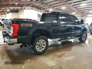 2019 Ford F-250 XL with VIN 1FT7W2BT4KEC21817, listed as a Copart auction lot 57479715 with 183,886 mi miles and Clean title. Bid and sale history available at DreamBid. Image 3.