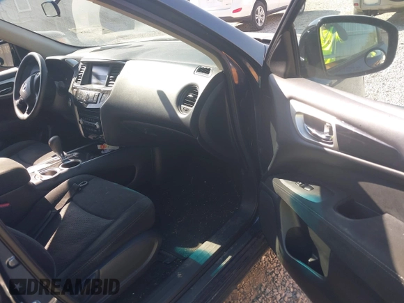 2014 Nissan Pathfinder SV with VIN 5N1AR2MNXEC646983, listed as a IAAI auction lot 42092685 with 143,000 mi miles. Bid and sale history available at carsss.com. Image 5.
