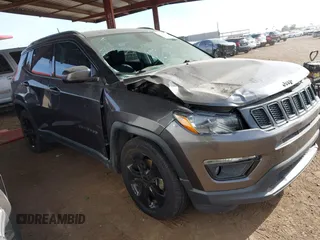 2021 Jeep Compass Altitude z VIN 3C4NJCBB9MT560370, wystawiony jako IAAI lot #41583996 z przebiegiem 75 955 mil mil oraz . Historia ofert i sprzedaży dostępna na DreamBid. Obrazek 1.