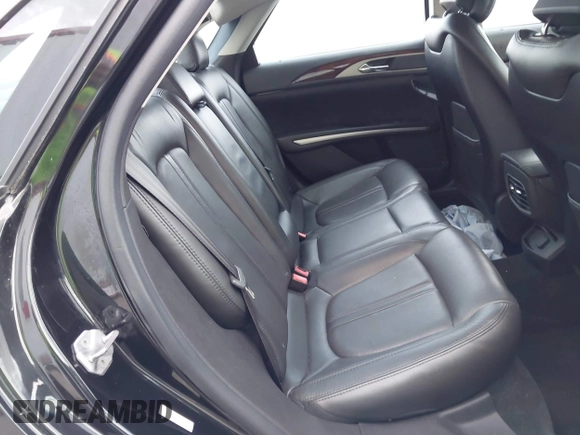 2014 Lincoln MKZ z VIN 3LN6L2G9XER803130, wystawiony jako IAAI lot #42372587 z przebiegiem 84 448 mil mil oraz . Historia ofert i sprzedaży dostępna na DreamBid. Obrazek 8.