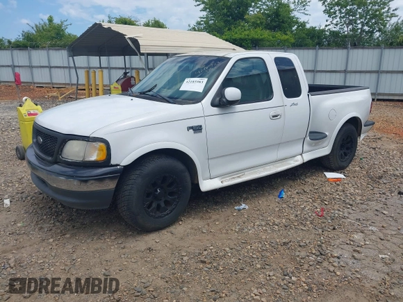 2000 Ford F-150 XL with VIN 1FTRX07W7YKB38454, listed as a IAAI auction lot 42185983 with 260,423 mi miles and . Bid and sale history available at DreamBid. Image 2.