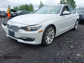 2012 BMW 3 Series 328i с VIN WBA3A5C57CF341151, выставлен на аукционе IAAI как лот 42259279 с пробегом 70 035 миль миль и . История ставок и продаж доступна на DreamBid. Изображение 2.