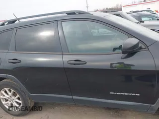 2016 Jeep Cherokee Altitude with VIN 1C4PJMAS8GW220688, listed as a IAAI auction lot 41797430 with 218,631 mi miles and . Bid and sale history available at DreamBid. Image 13.